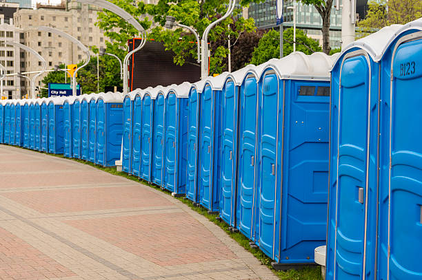 Best VIP or Luxury Restroom Trailers  in Pembroke, NC